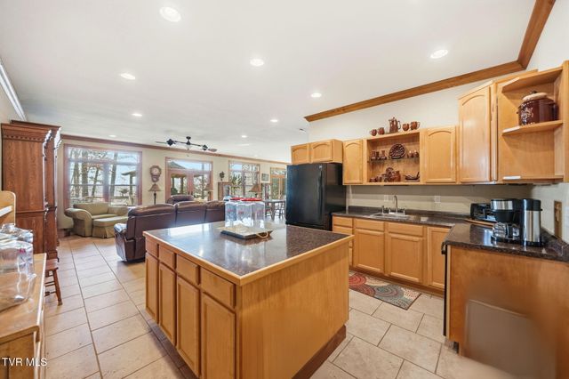 1804 Cherokee Drive, Bean Station, TN 37708