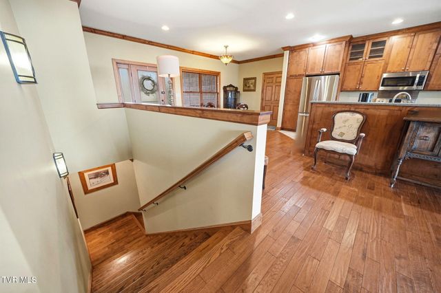 1804 Cherokee Drive, Bean Station, TN 37708