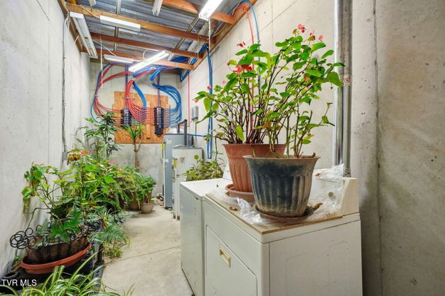 1804 Cherokee Drive, Bean Station, TN 37708