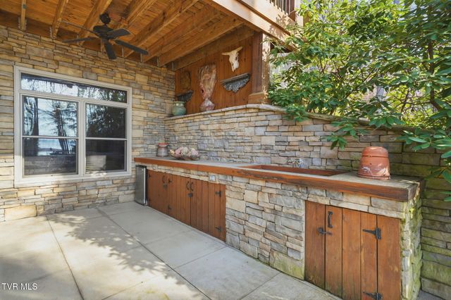 1804 Cherokee Drive, Bean Station, TN 37708