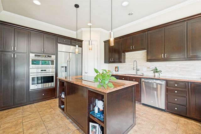 13836 Rockbend Place, Dallas, TX 75240
