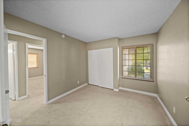 44202 W Halcom Avenue, Lancaster, CA 93536