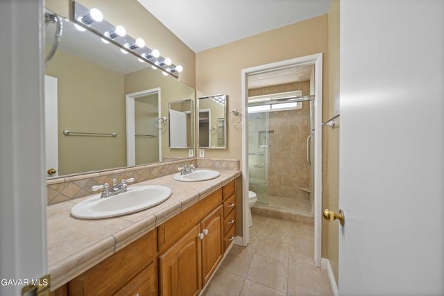 44202 W Halcom Avenue, Lancaster, CA 93536