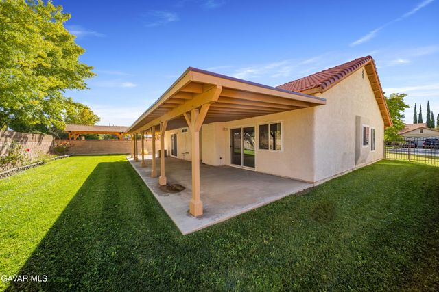 44202 W Halcom Avenue, Lancaster, CA 93536