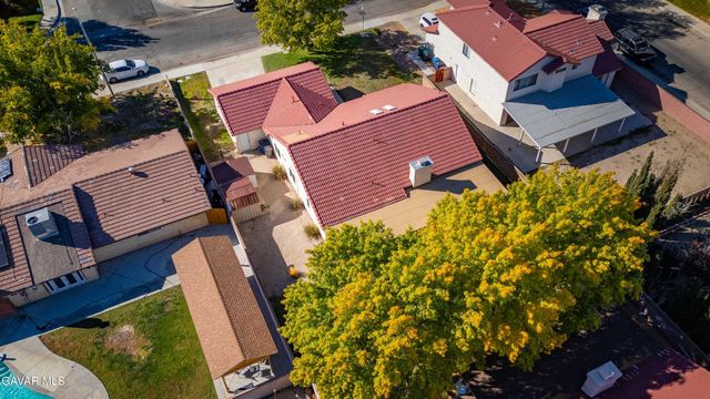 44202 W Halcom Avenue, Lancaster, CA 93536