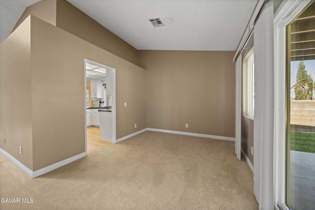 44202 W Halcom Avenue, Lancaster, CA 93536