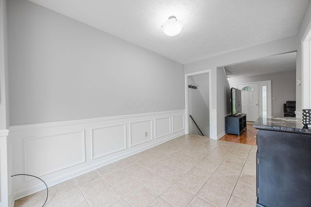 614 Dlyn Street, H14, Columbus, OH 43228