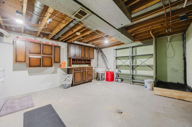 614 Dlyn Street, H14, Columbus, OH 43228
