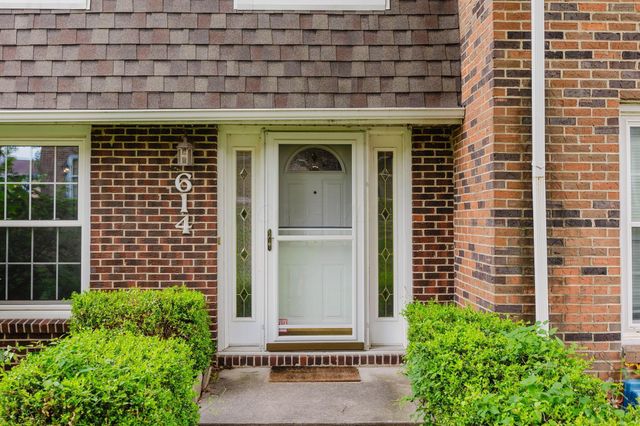 614 Dlyn Street, H14, Columbus, OH 43228