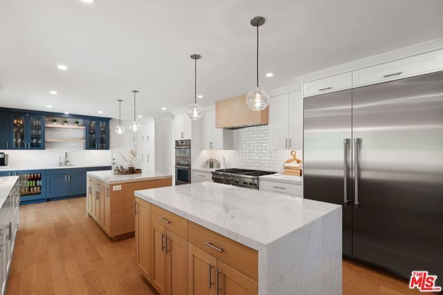 411 Meadowview Drive, La Canada Flintridge, CA 91011