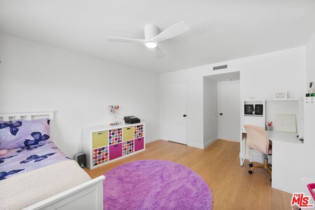 411 Meadowview Drive, La Canada Flintridge, CA 91011