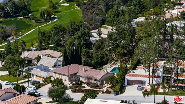 411 Meadowview Drive, La Canada Flintridge, CA 91011