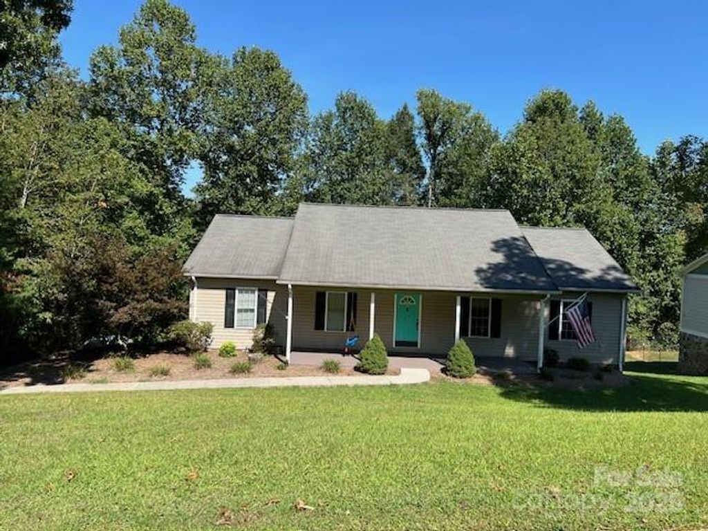 1926 Timber Trace 4, Morganton, NC 28655