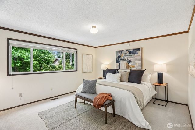 7509 42nd Avenue NE, Seattle, WA 98115
