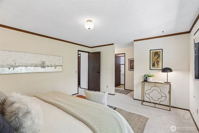 7509 42nd Avenue NE, Seattle, WA 98115