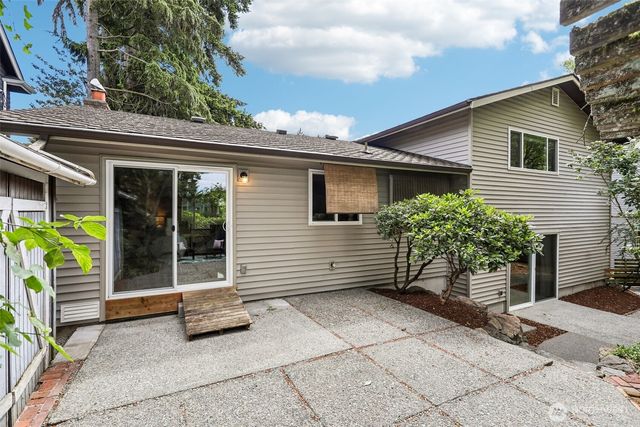 7509 42nd Avenue NE, Seattle, WA 98115