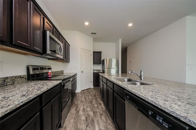 1009 HIDDEN DRIVE, Lakeland, FL 33809