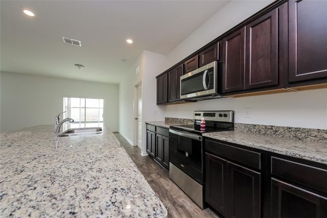 1009 HIDDEN DRIVE, Lakeland, FL 33809