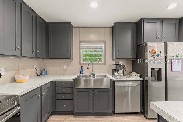 48 Community Center Rd, Seabrook, SC 29940