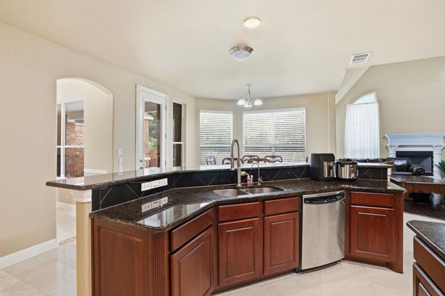 222 Vailco LN, Austin, TX 78738