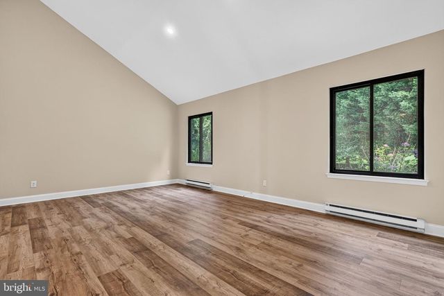 7 STONYBROOK CT, Medford, NJ 08055
