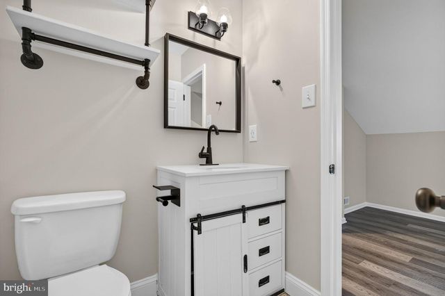 7 STONYBROOK CT, Medford, NJ 08055