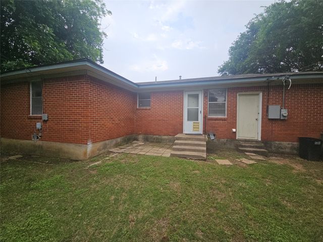 6419 Onyx Drive N, North Richland Hills, TX 76180