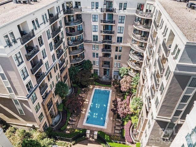 718 W Trade Street 707, Charlotte, NC 28202