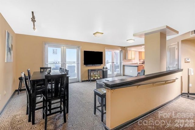 718 W Trade Street 707, Charlotte, NC 28202