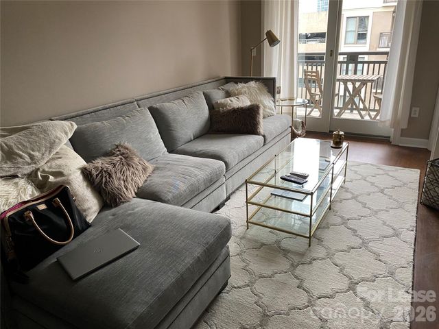 718 W Trade Street 707, Charlotte, NC 28202