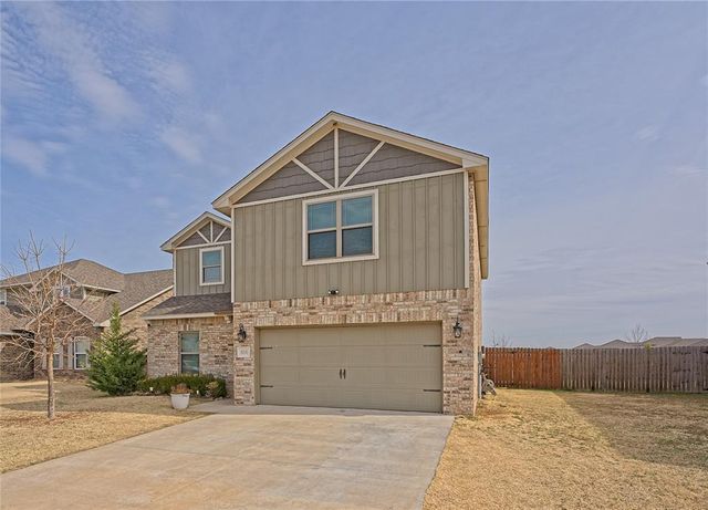616 St James Place, Newcastle, OK 73065