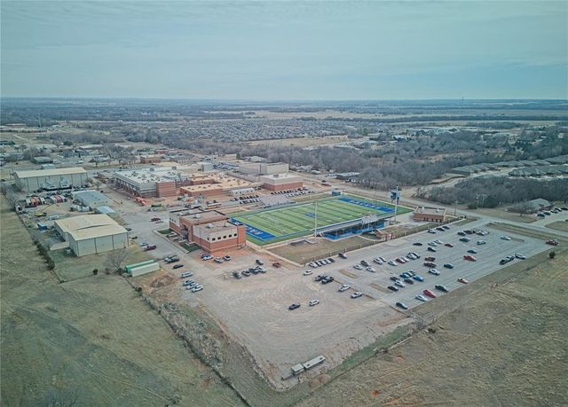 616 St James Place, Newcastle, OK 73065