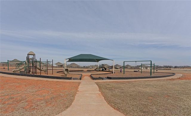 616 St James Place, Newcastle, OK 73065