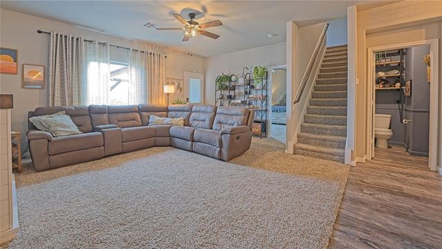 616 St James Place, Newcastle, OK 73065