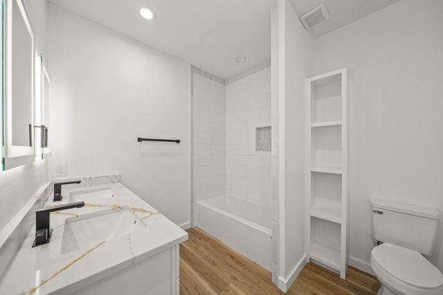 6206 Lyndhurst Drive A, Houston, TX 77087