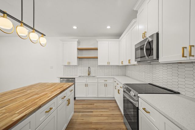 6206 Lyndhurst Drive A, Houston, TX 77087