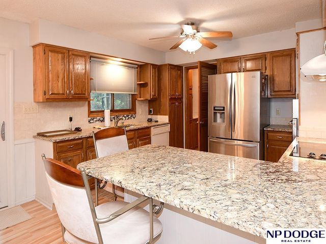1740 Laguna Drive, Fremont, NE 68025