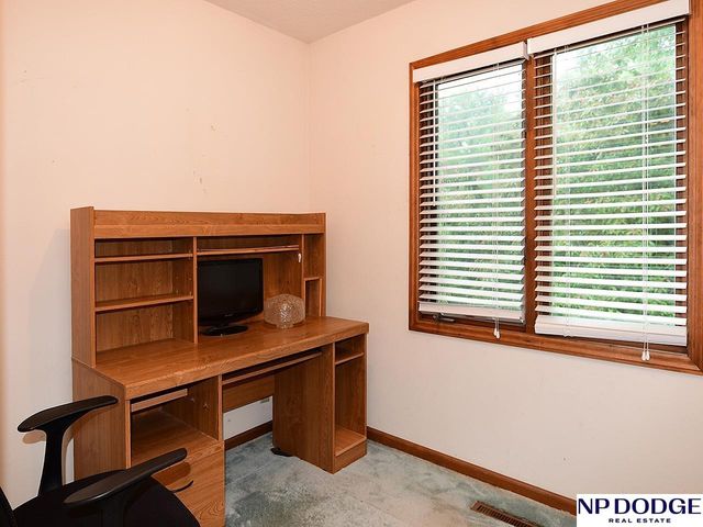 1740 Laguna Drive, Fremont, NE 68025