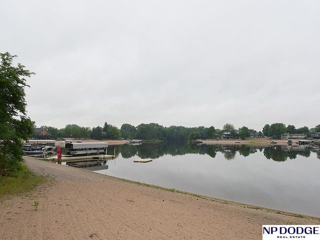 1740 Laguna Drive, Fremont, NE 68025