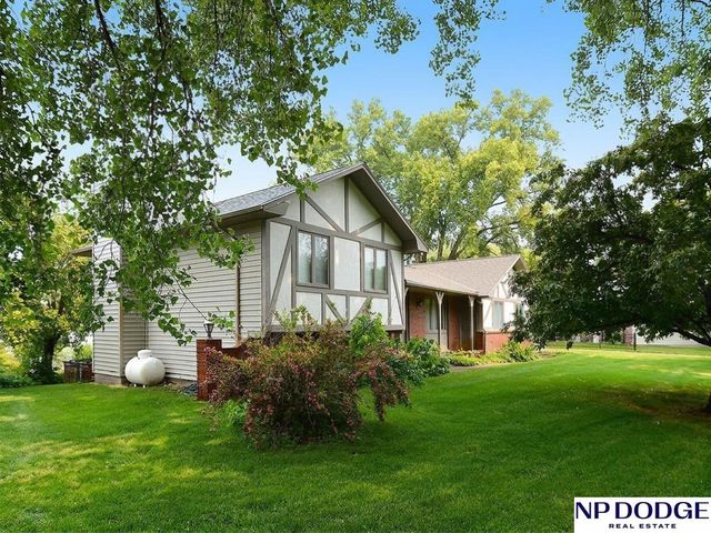1740 Laguna Drive, Fremont, NE 68025