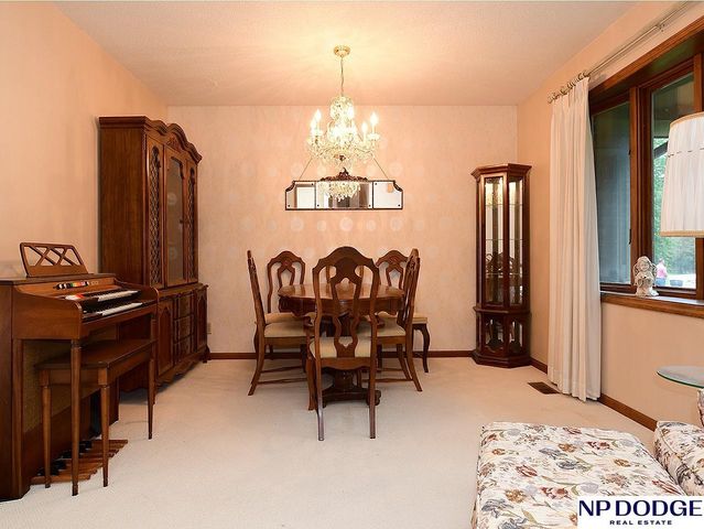 1740 Laguna Drive, Fremont, NE 68025