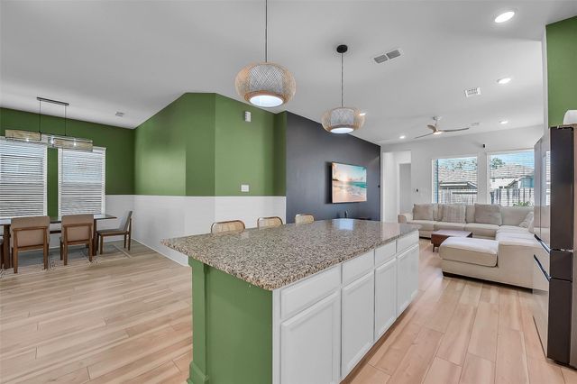 16806 Chapel Knox Drive, Humble, TX 77346