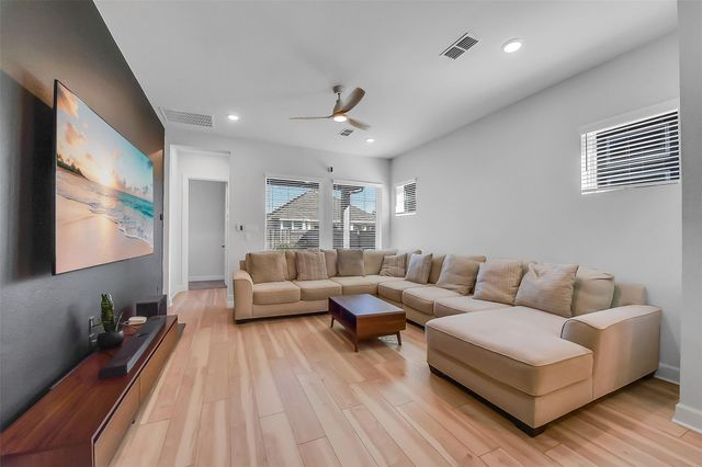 16806 Chapel Knox Drive, Humble, TX 77346