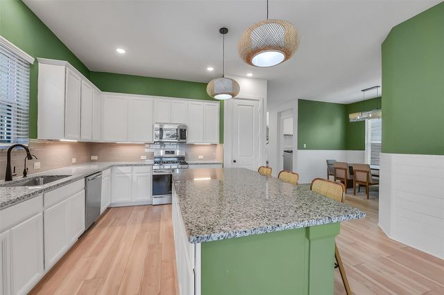 16806 Chapel Knox Drive, Humble, TX 77346
