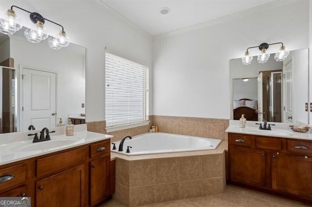243 S Village Square, Canton, GA 30115