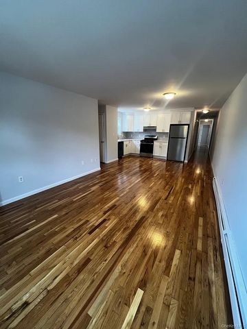 2918 Sampson Avenue, Bronx, NY 10465