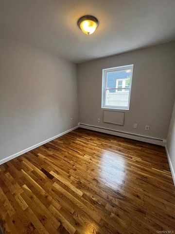 2918 Sampson Avenue, Bronx, NY 10465