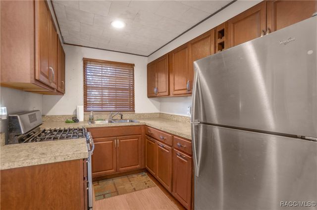 5637 S Perch Point, Floral City, FL 34436