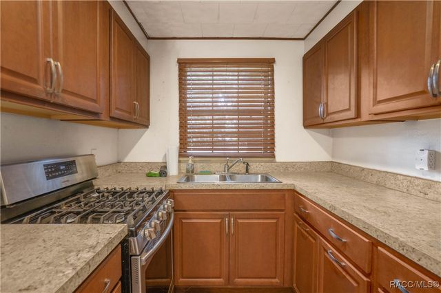 5637 S Perch Point, Floral City, FL 34436