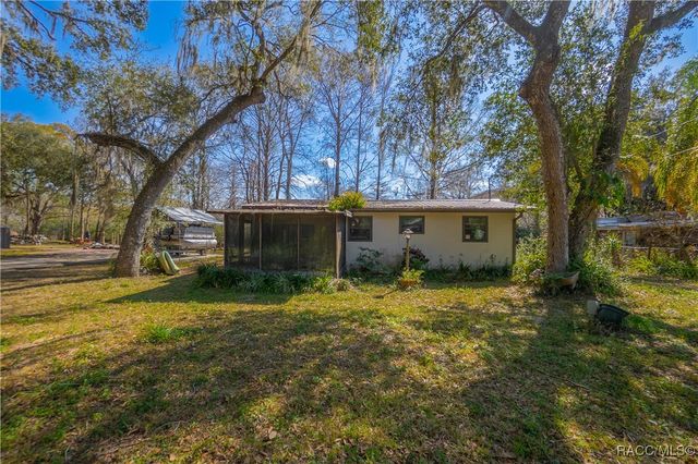 5637 S Perch Point, Floral City, FL 34436